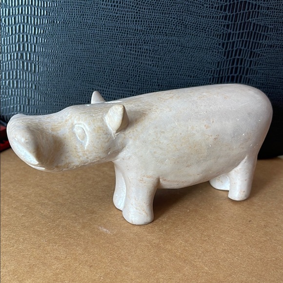 unbranded Other - Carved Cream-colored Soap Stone Hippo figurine